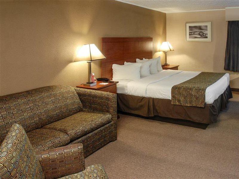 Quality Inn Austintown-Youngstown West Eksteriør billede