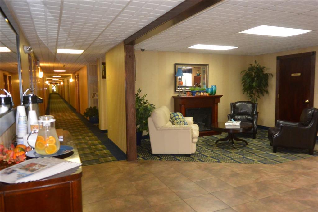 Quality Inn Austintown-Youngstown West Eksteriør billede