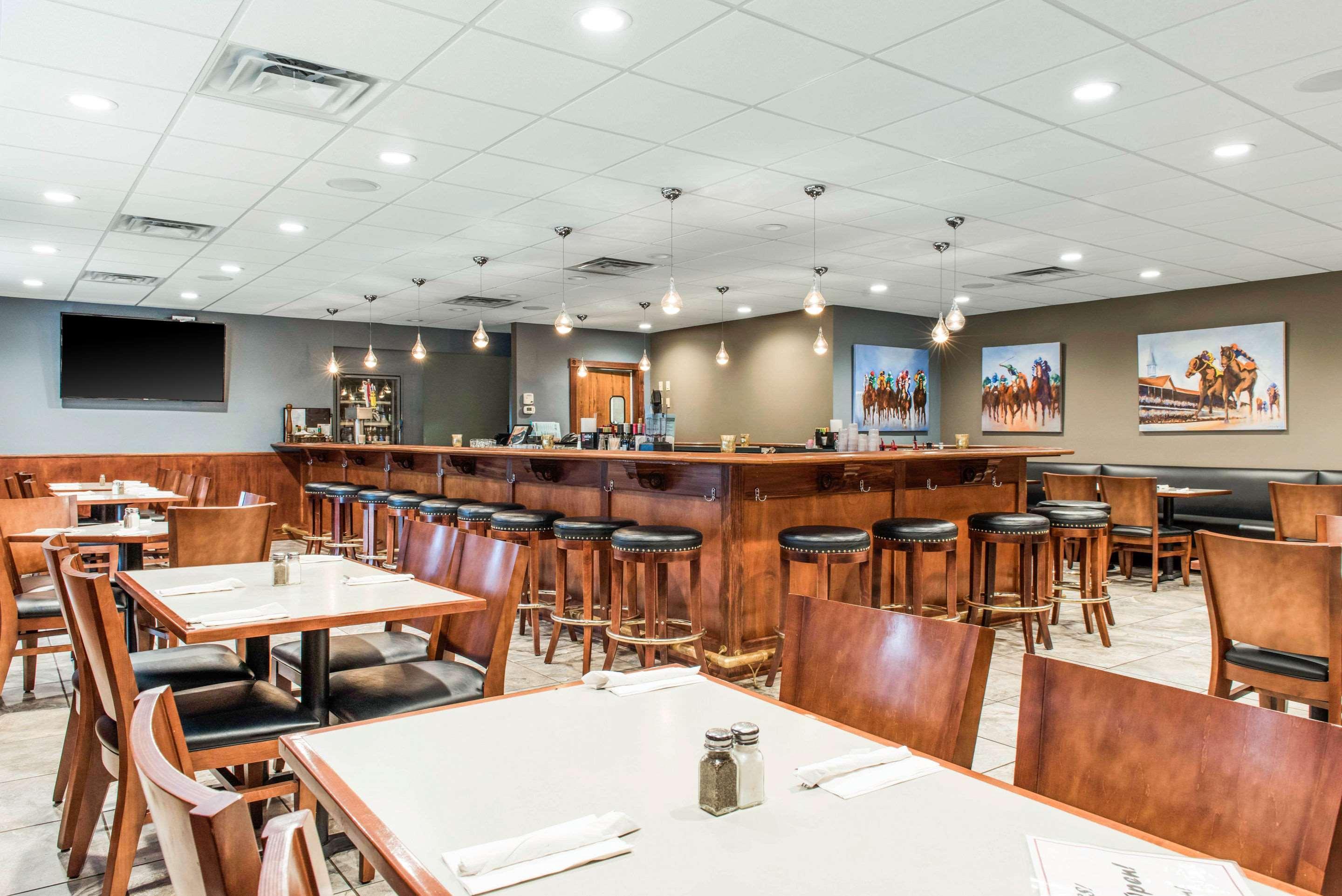 Quality Inn Austintown-Youngstown West Eksteriør billede
