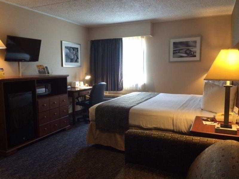 Quality Inn Austintown-Youngstown West Eksteriør billede