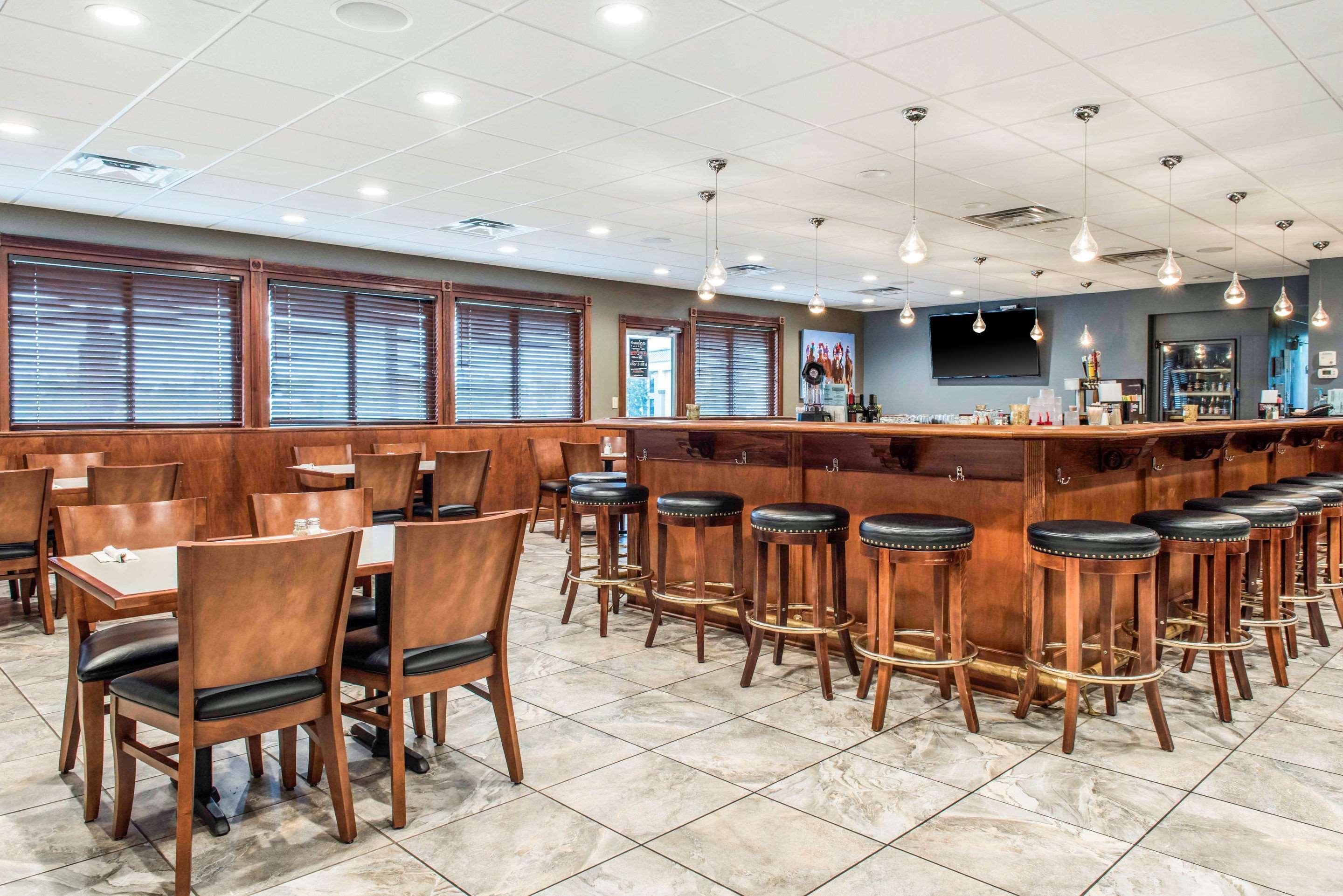 Quality Inn Austintown-Youngstown West Eksteriør billede