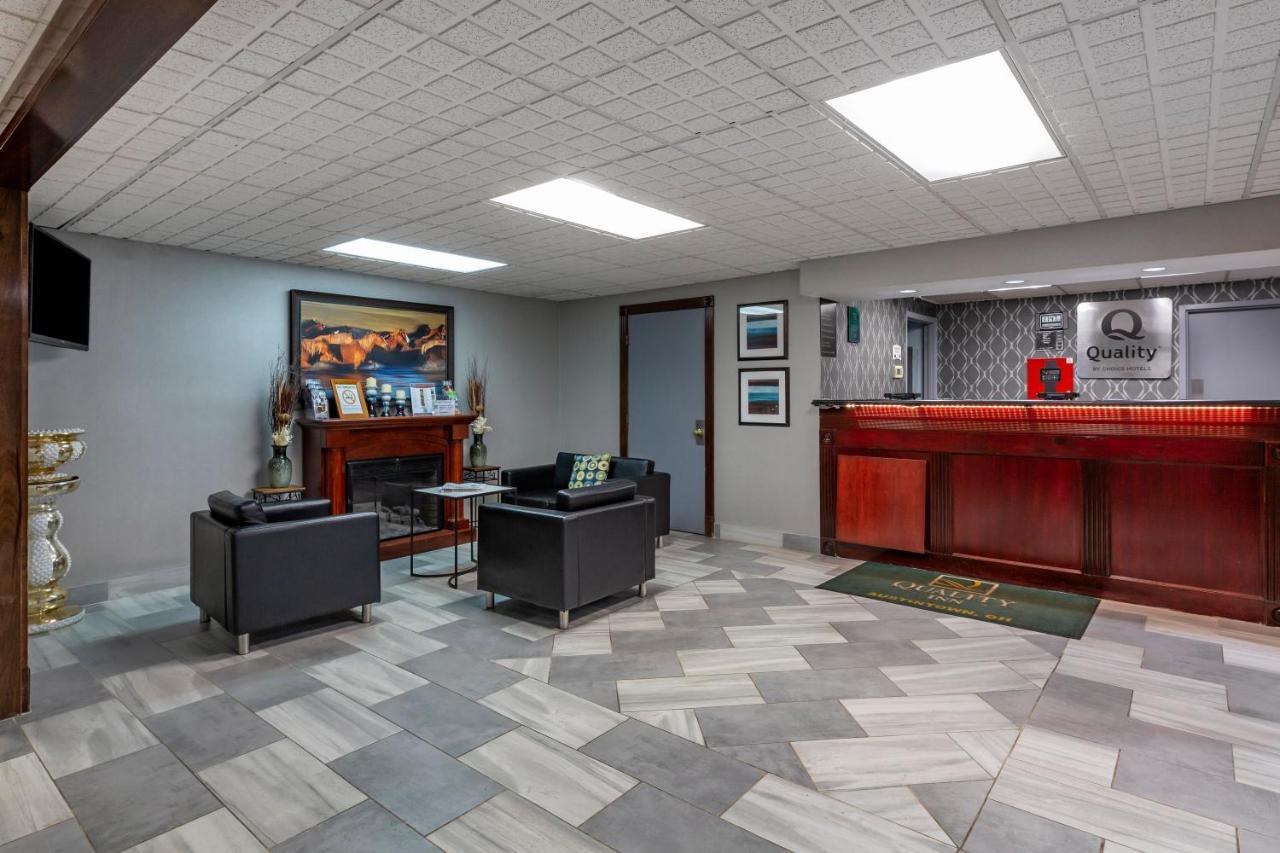Quality Inn Austintown-Youngstown West Eksteriør billede