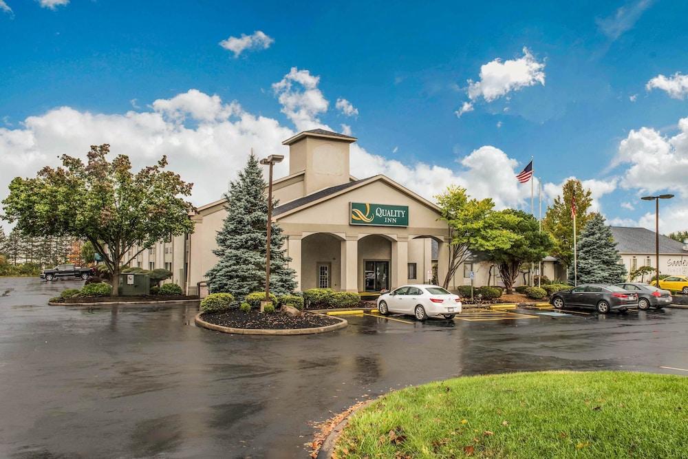 Quality Inn Austintown-Youngstown West Eksteriør billede