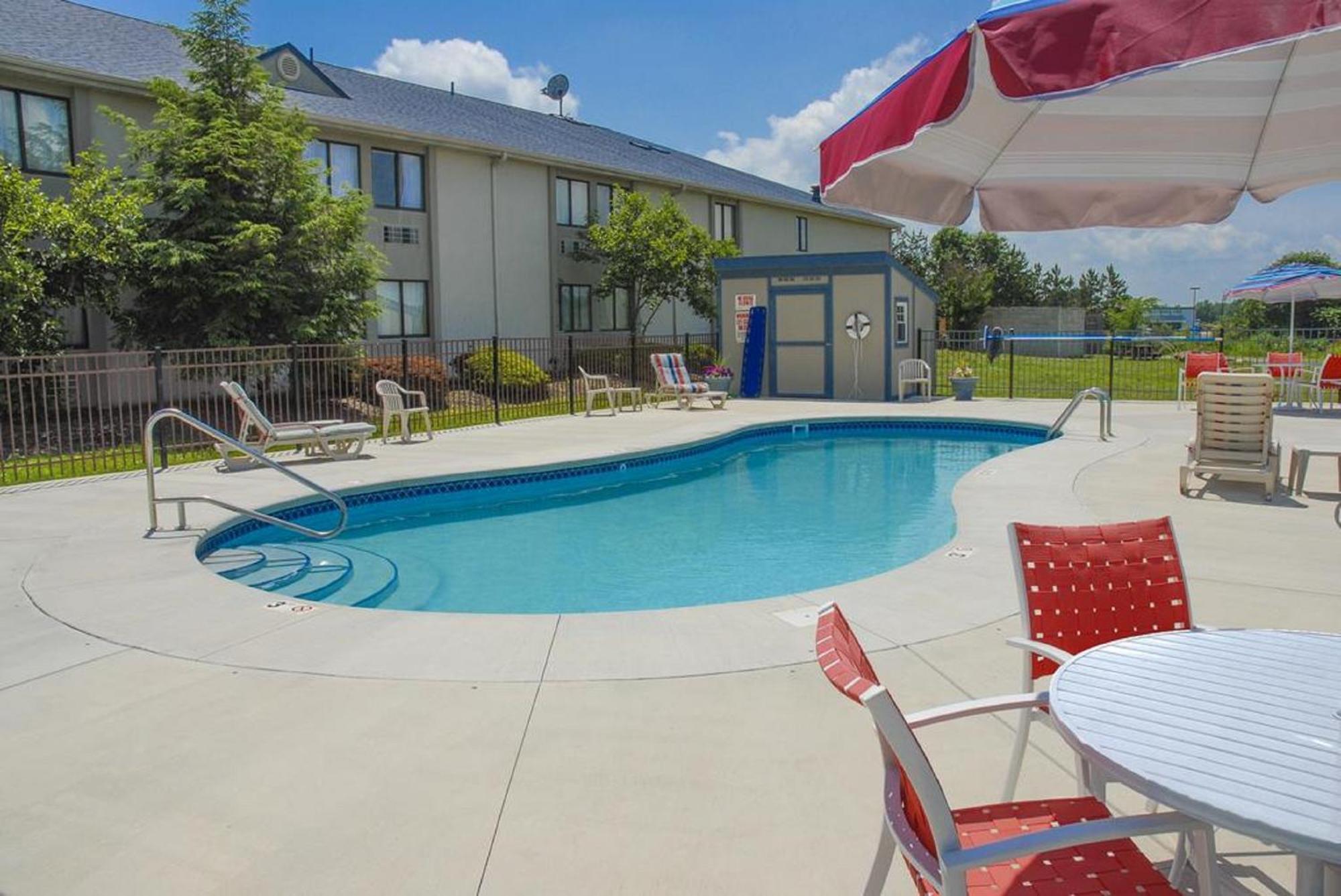 Quality Inn Austintown-Youngstown West Eksteriør billede