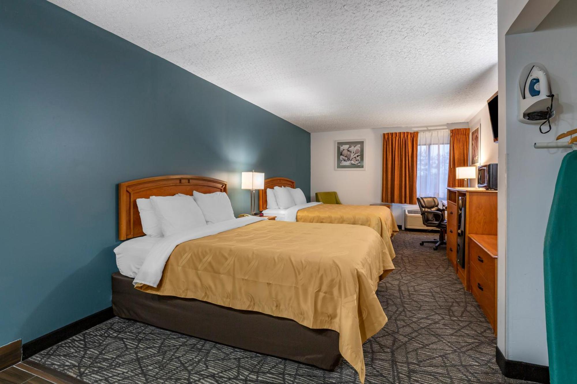 Quality Inn Austintown-Youngstown West Eksteriør billede